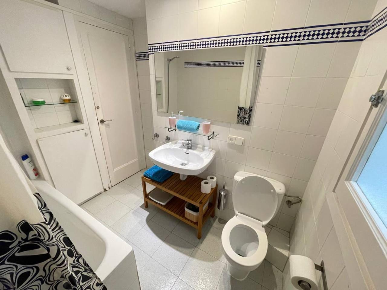 Rooms Villaroel Barcelona Eksteriør billede