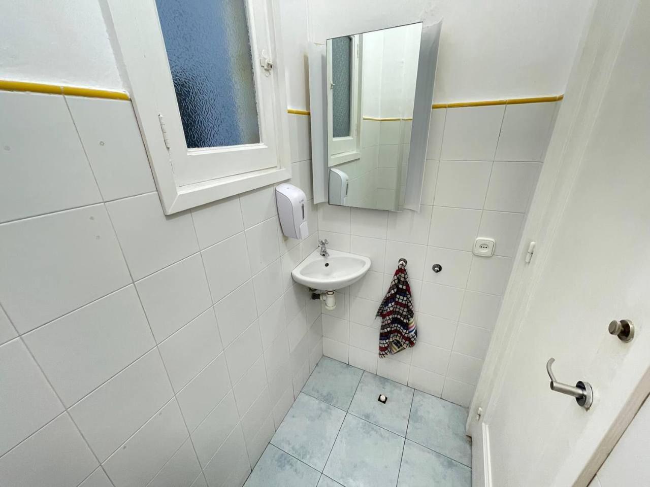 Rooms Villaroel Barcelona Eksteriør billede