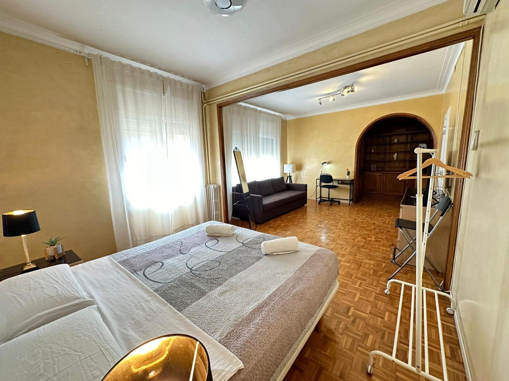 Rooms Villaroel Barcelona Eksteriør billede