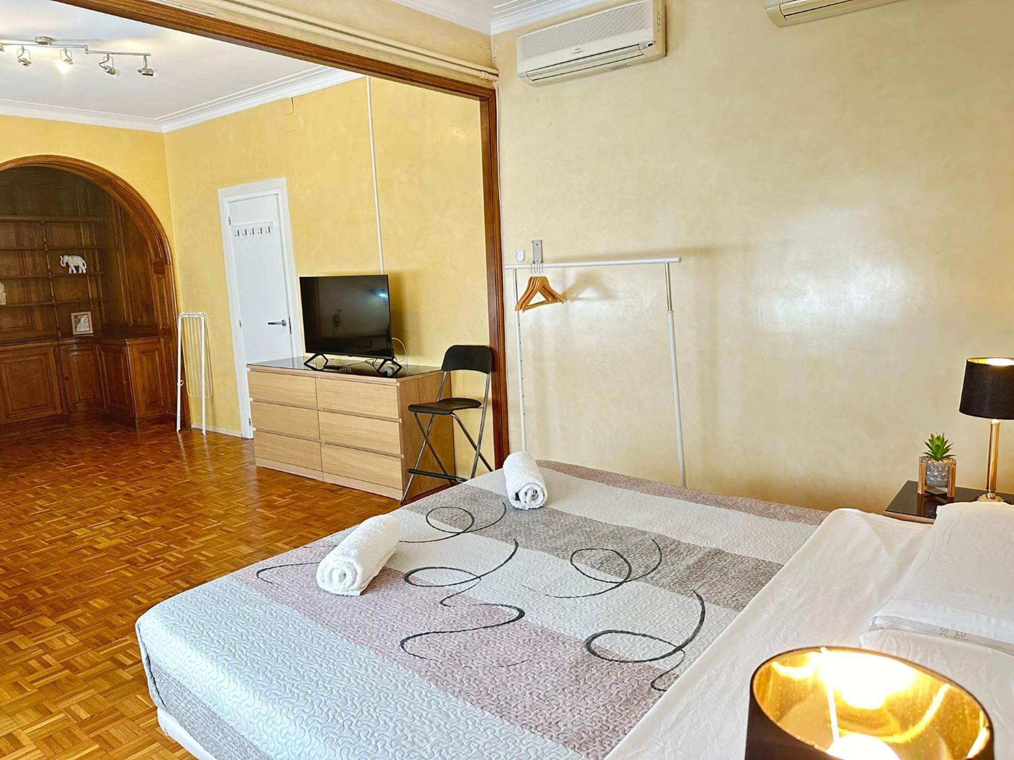 Rooms Villaroel Barcelona Eksteriør billede