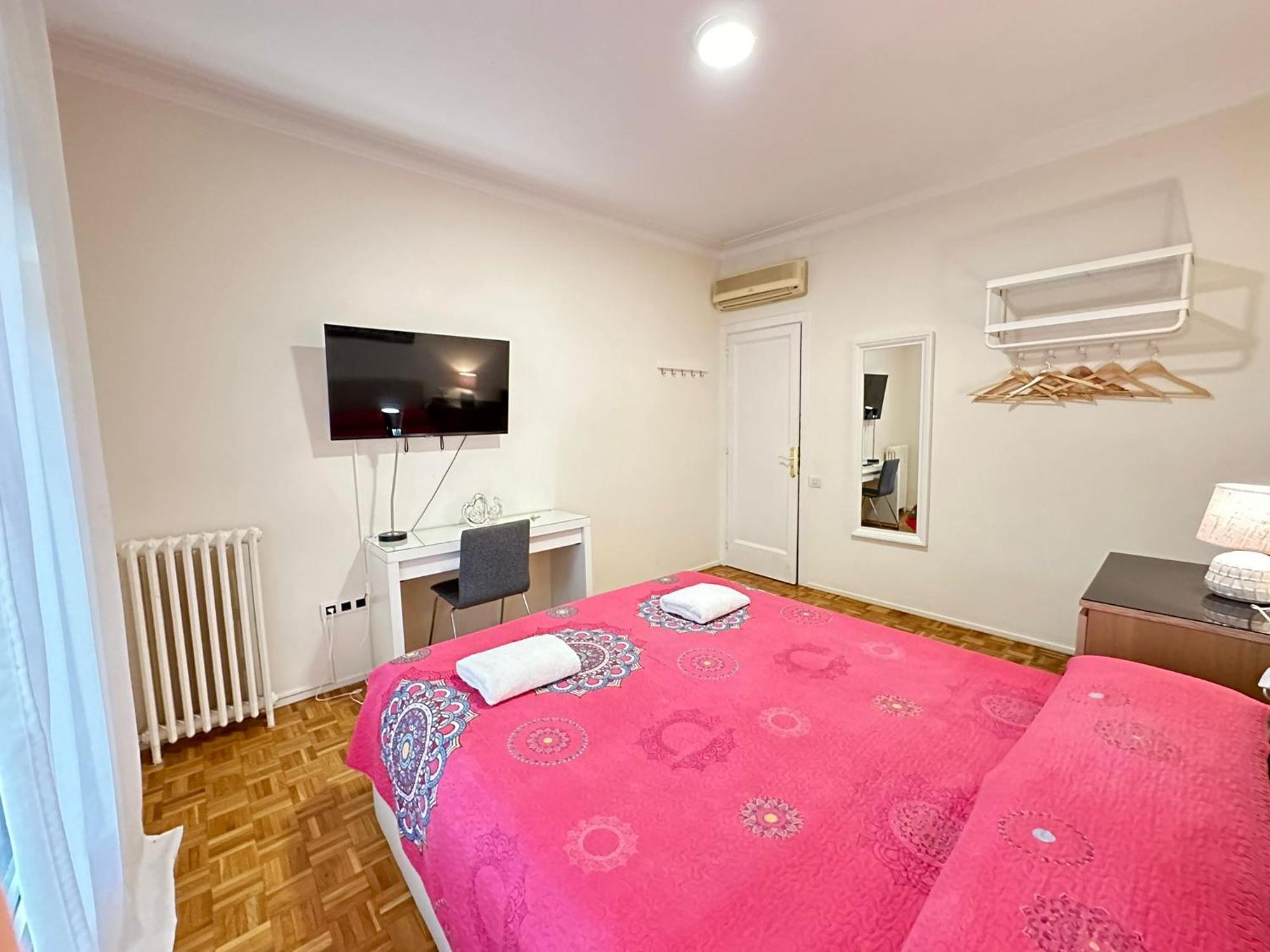 Rooms Villaroel Barcelona Eksteriør billede