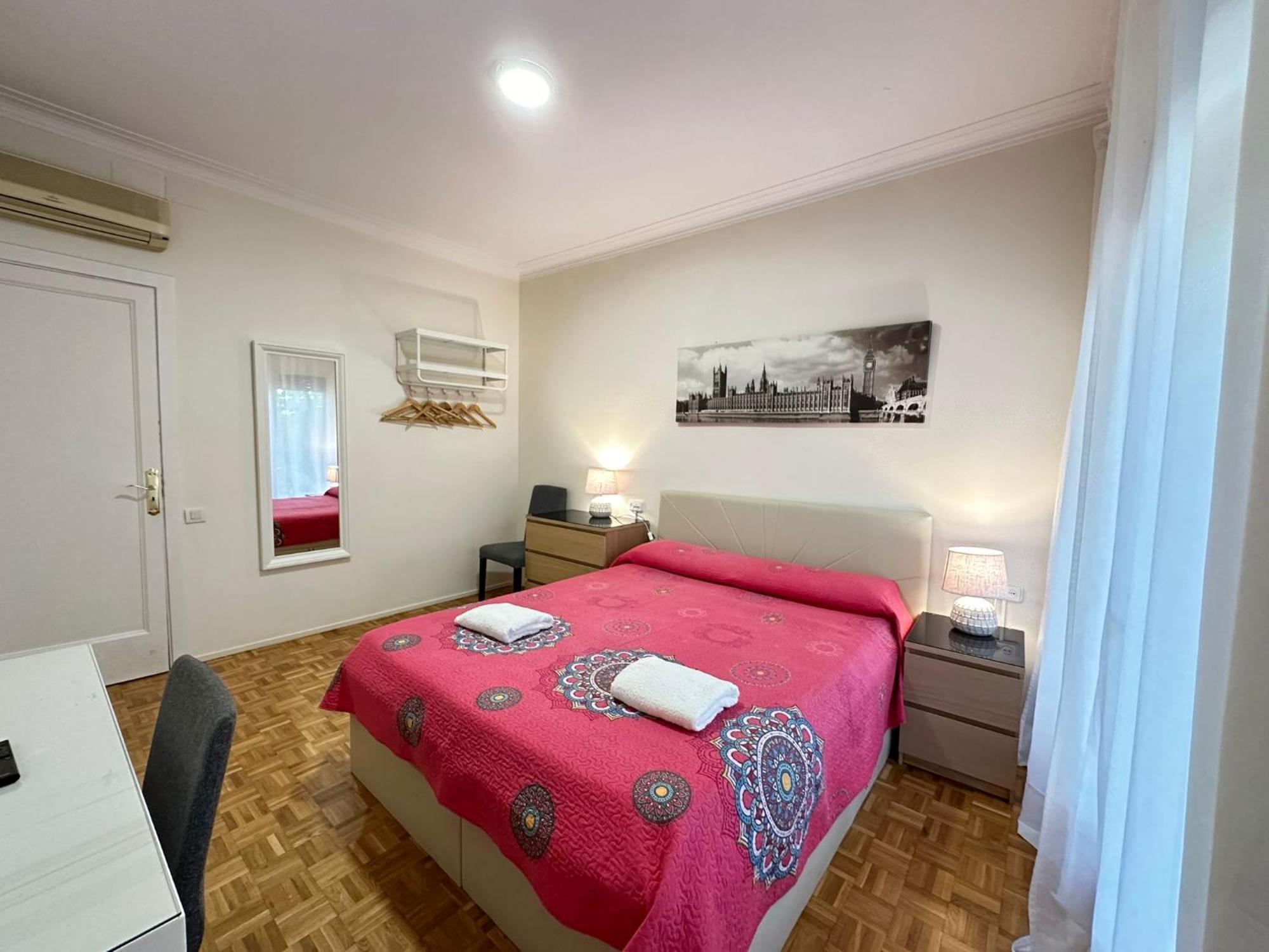 Rooms Villaroel Barcelona Eksteriør billede